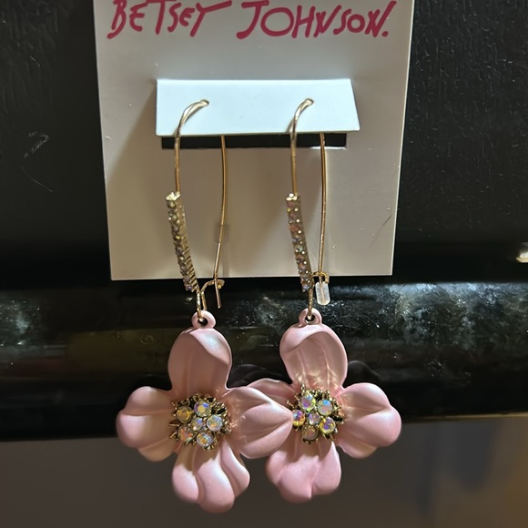 Betsey Johnson Gold Tone Pink Flower Drop Earrings with Stones - Picture 3 of 4